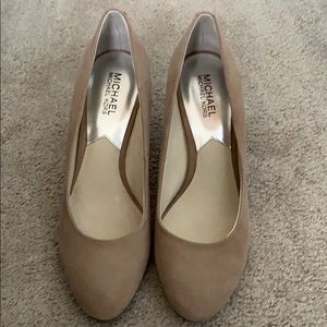 Michael Kors Suede Pumps